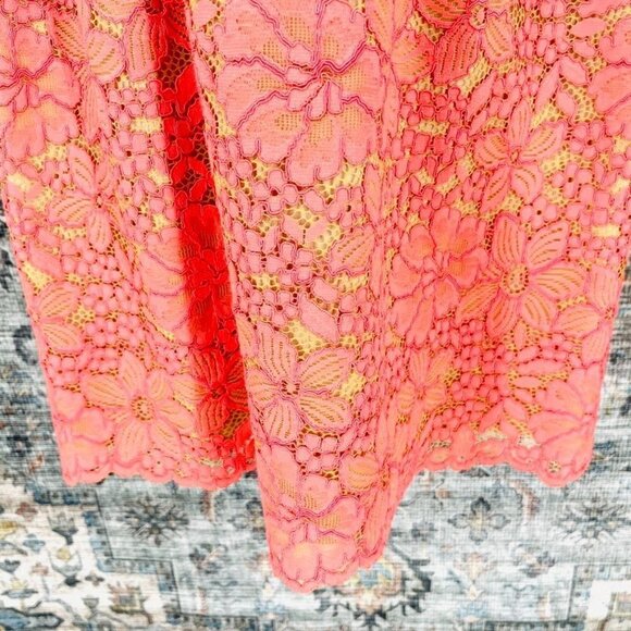 Trina Turk Gaviota Coral Lace Dress SIze 8 Scoop Neck Nude Lining Cotton Blend - Picture 4 of 10